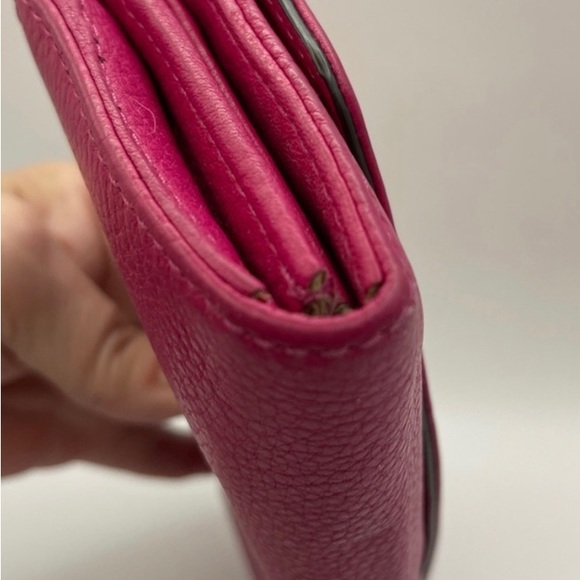 Michael Kors fuschia pink wallet pebbled leather outer pocket credit card slots - Picture 5 of 6